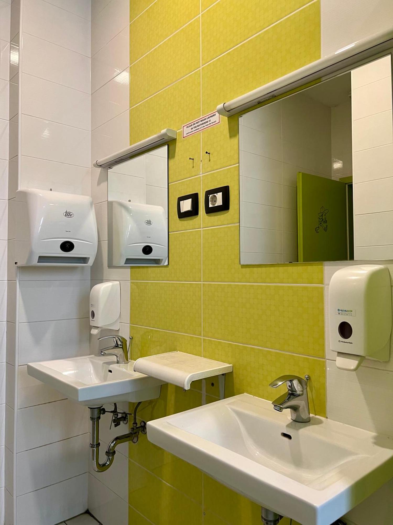 Himalayan Hostel Zagreb Ngoại thất bức ảnh